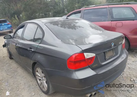 2006 BMW 325I z USA, uszkodzony, nr VIN WBAVB17596NK31298